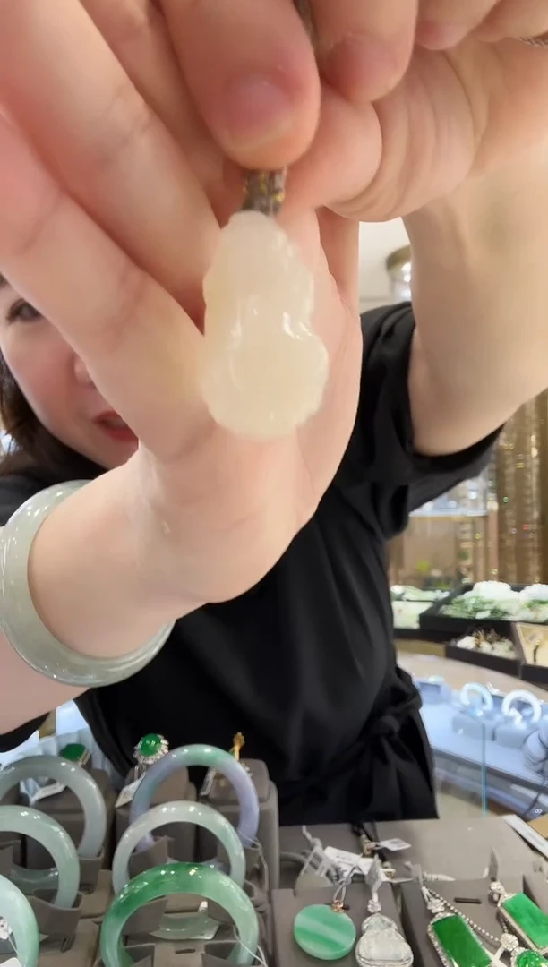 颈饰未镶嵌和田玉【65】