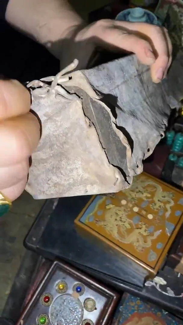 香榧木【松柏优品】 摆件一个  开  方桶
