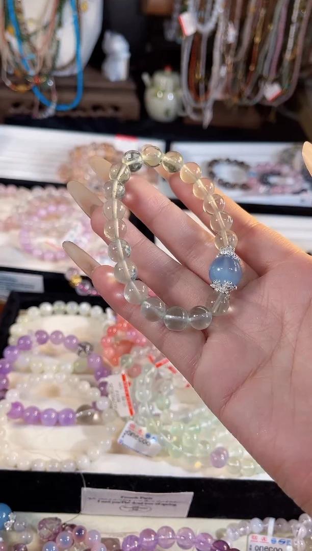 【闪购商品】萤石手链未镶嵌多样性发货其一