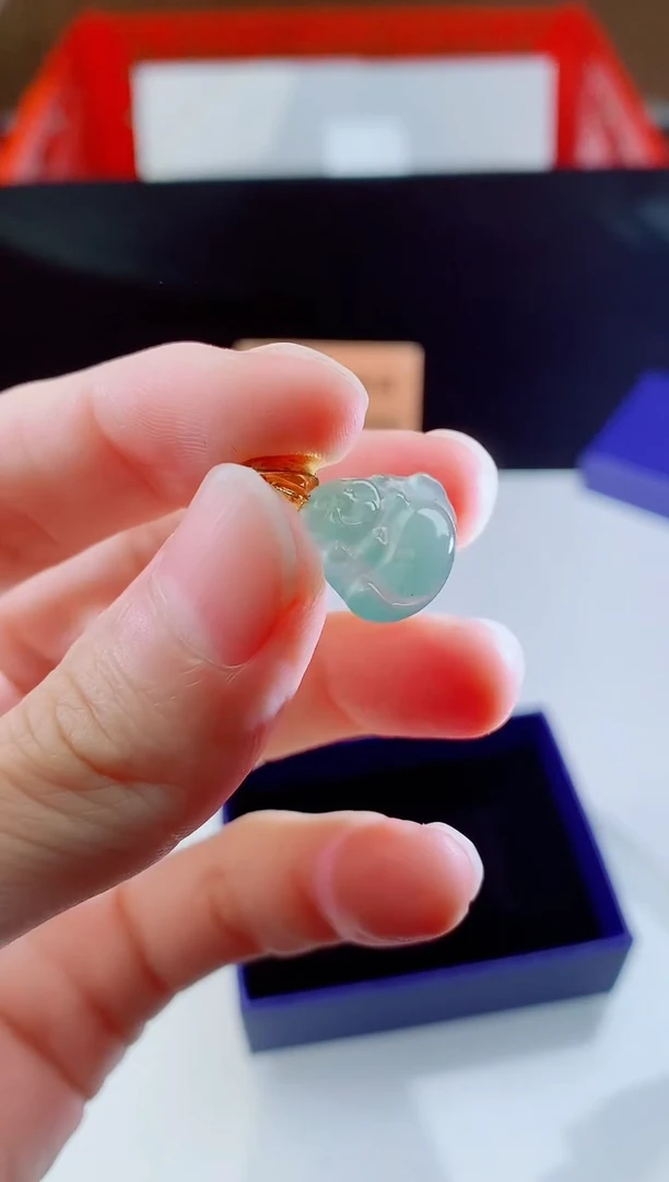 颈饰未镶嵌翡翠     ·