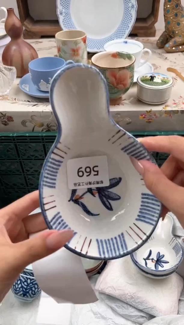 瓷片马****oH         569