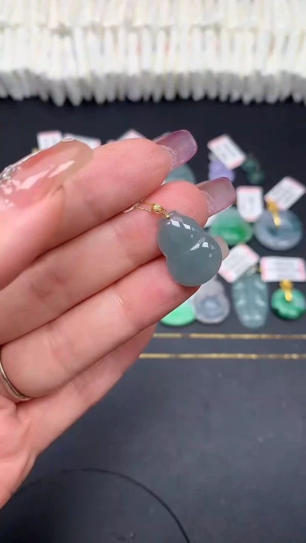 翡翠18K金镶嵌吊坠(不含链)MS189771