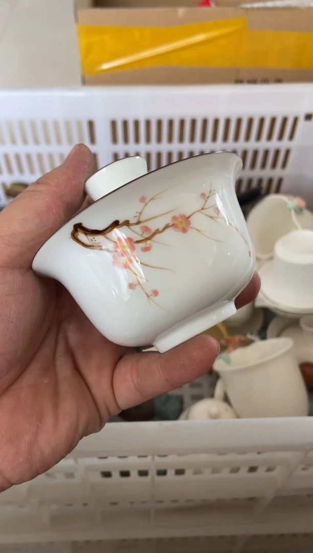 杯无运费险有瑕疵的摄影的产品有使用过的痕迹有点脏介意勿拍