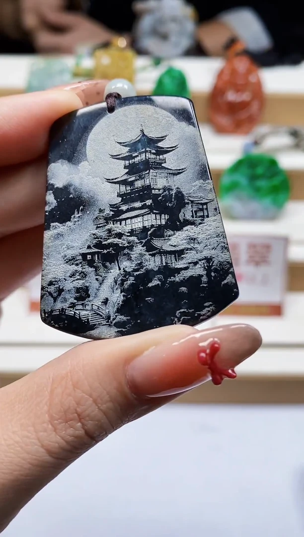 颈饰未镶嵌翡翠翡翠A货