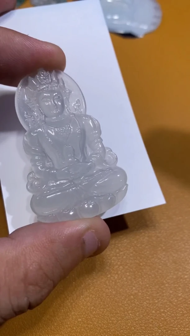 吊坠(不含链)未镶嵌翡翠度母1680    49.6   31.5   4.3