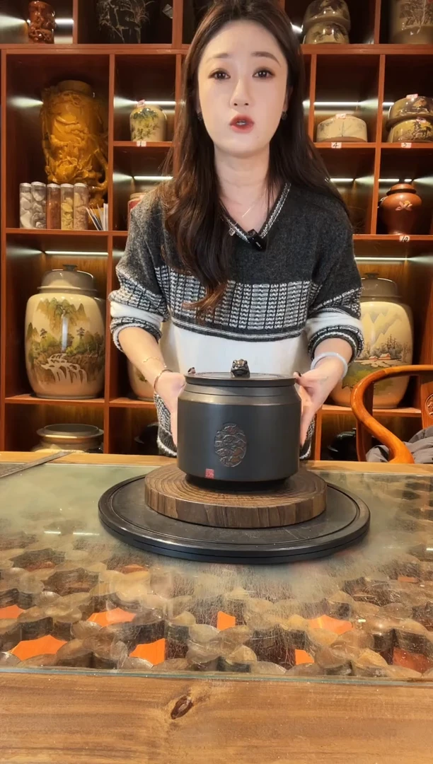 罐云南建水紫陶茶罐