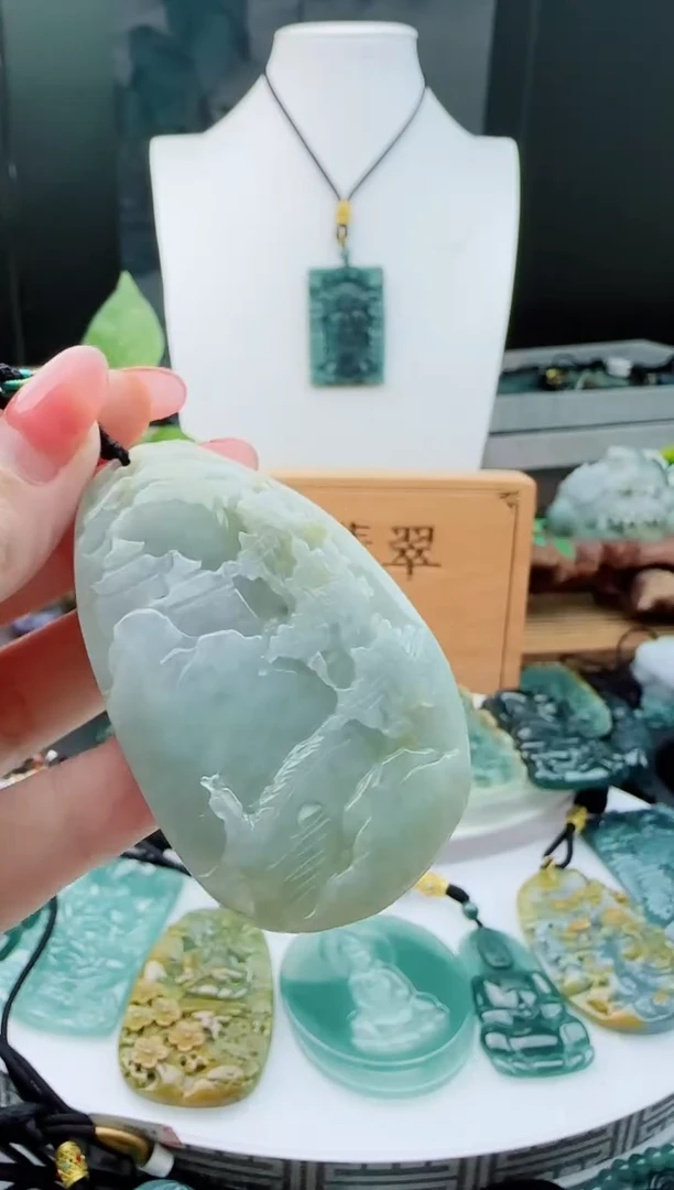 【闪购商品】翡翠颈饰未镶嵌11111111