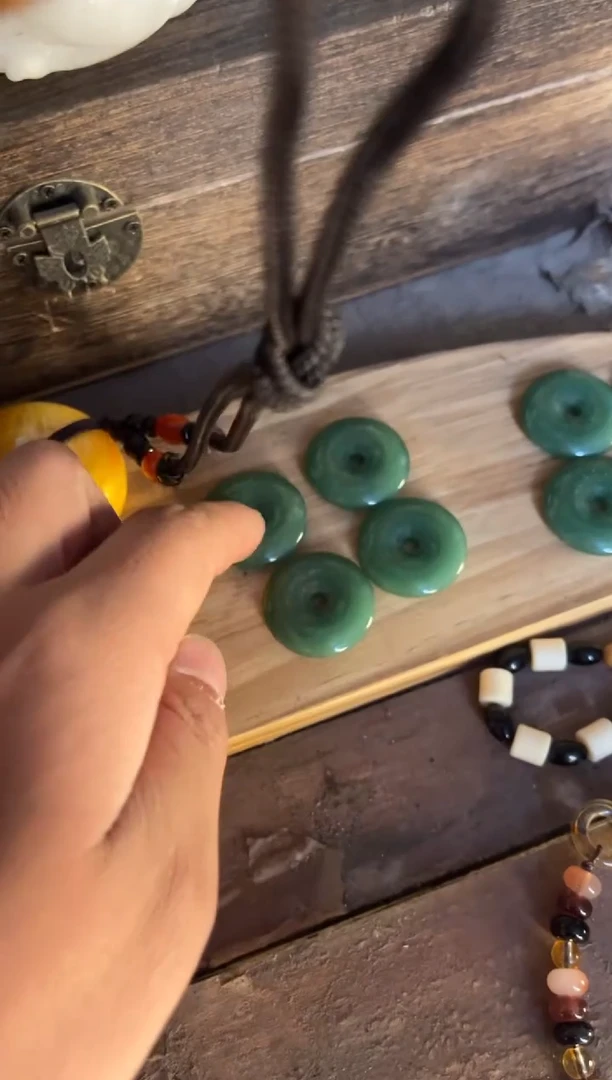 吊坠滴血莲花菩提 三三甄选