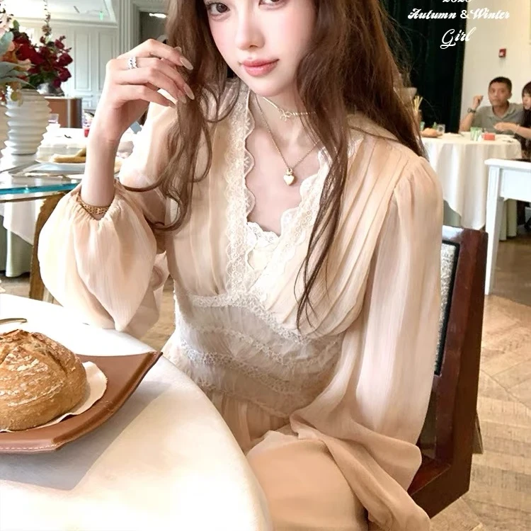 溪溪靓衫粉色v领蕾丝收腰长袖连衣裙女秋法式复古高级感气质裙子