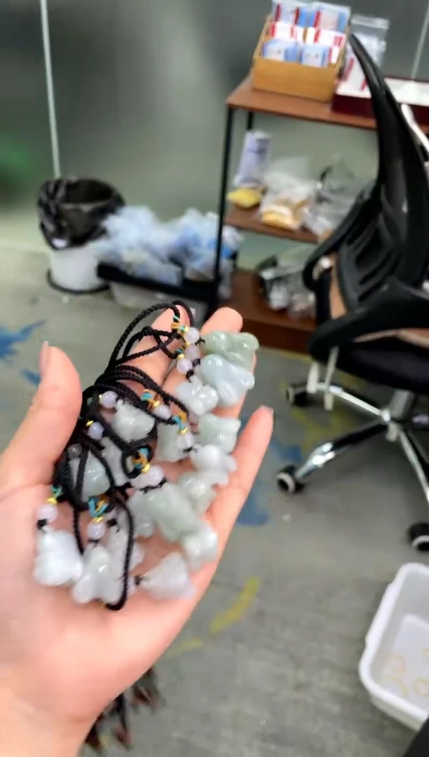 翡翠未镶嵌吊坠(不含链)兔子多样性发货发一件