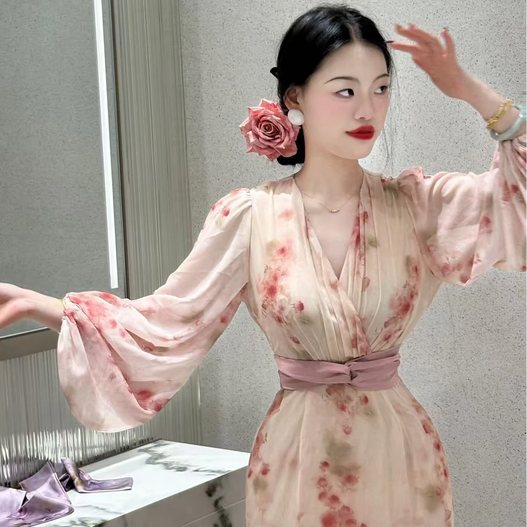 画报夫人原创自制神明少女收腰辣妹连衣裙夏季 淡清花香