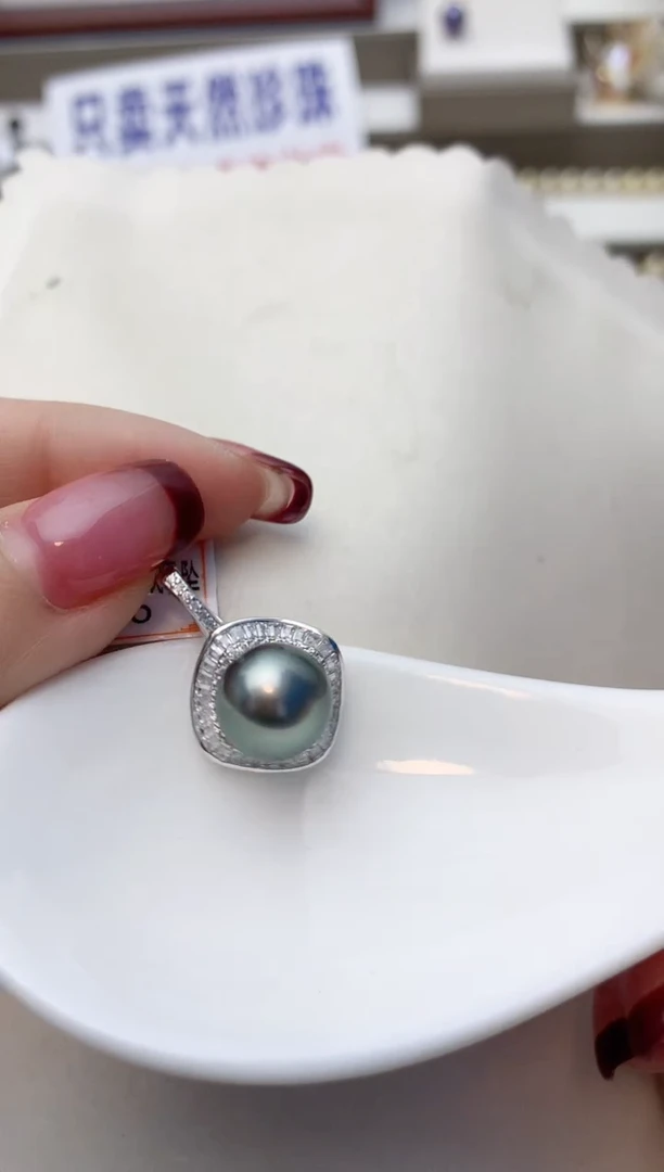 颈饰银S925镶嵌海水珍珠A42