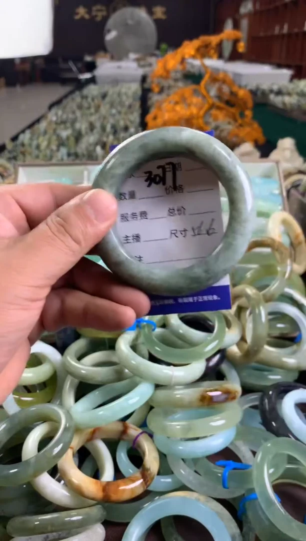 未镶嵌蛇纹石玉手镯3077