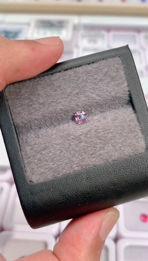 裸石未镶嵌尖晶石D****Q0.50-50天然尖晶石