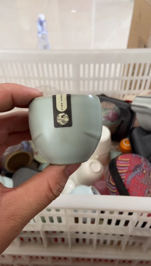 无运费险有瑕疵的摄影的产品有使用过的痕迹有点脏介意勿拍