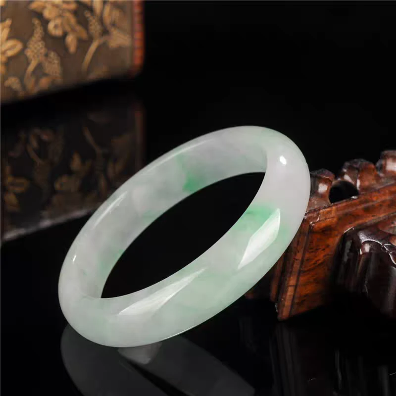 1812号-白底带花正圈手镯