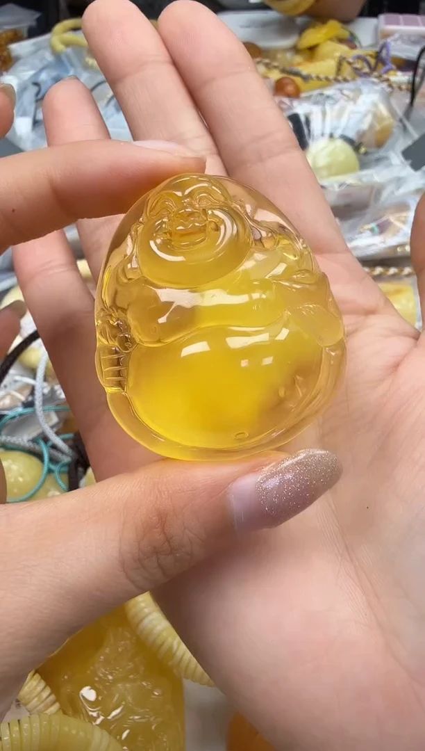 裸石琥珀未镶嵌如图