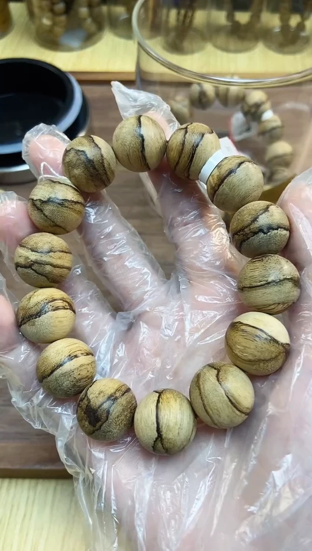 沉香手串奋****L卓CR185正区达拉干奶王卡17mm25g+天然野单圈