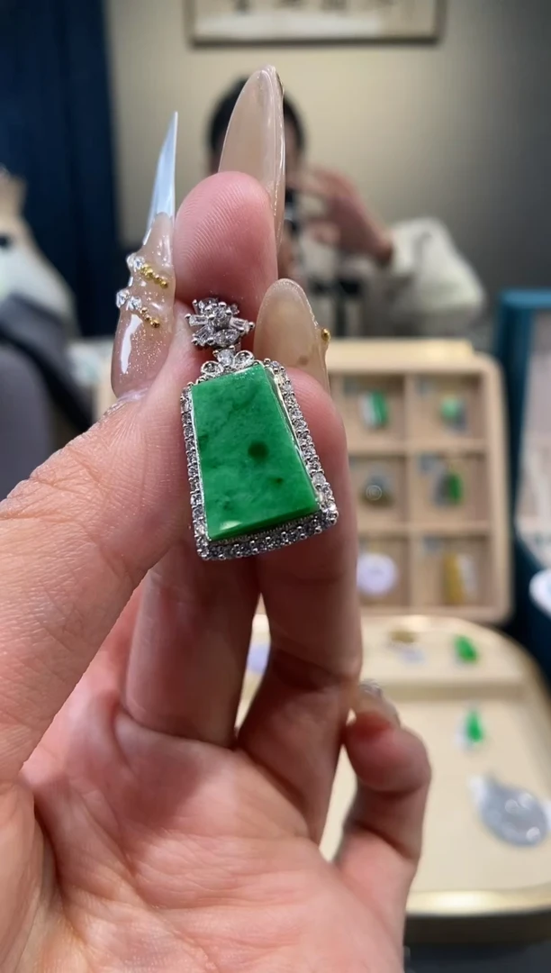 【闪购商品】翡翠吊坠(不含链)银S925镶嵌无事牌