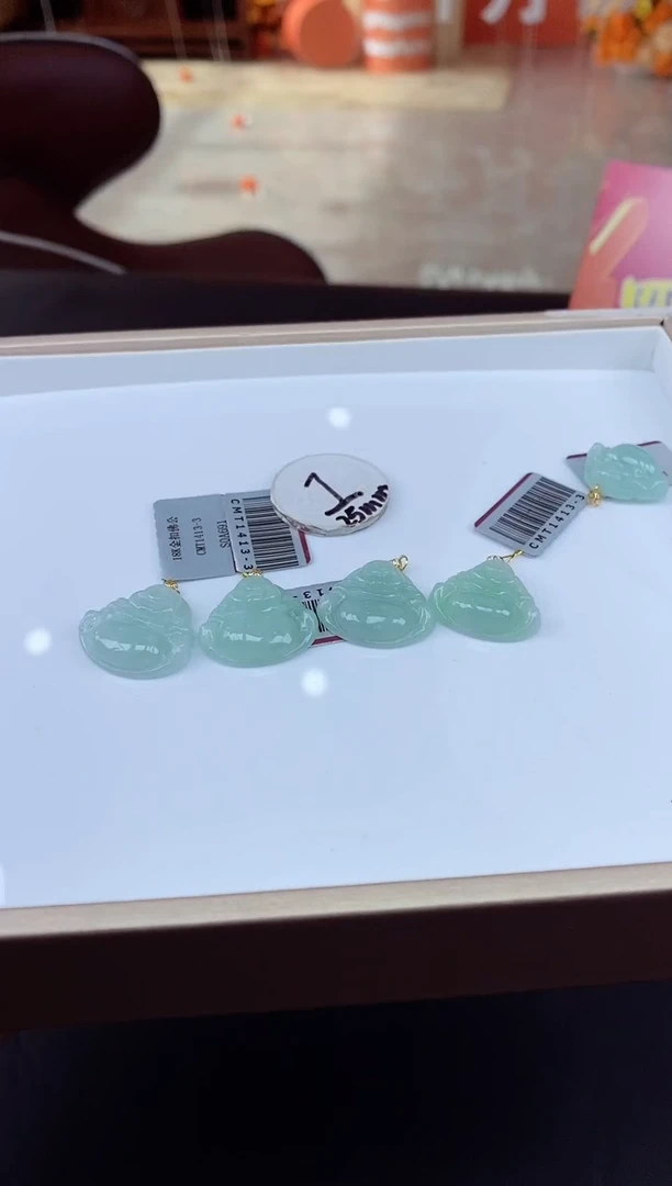 吊坠(不含链)18K金镶嵌翡翠佛公18K金扣多样性发其一@@CMT1413-3