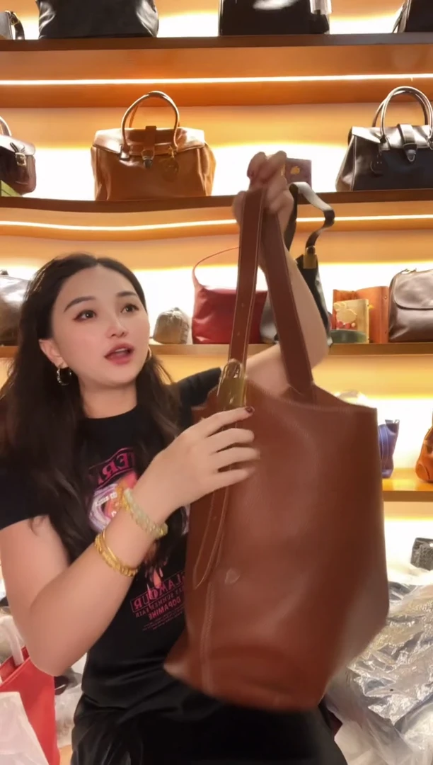 水牛皮（革） 高端订制时尚百搭女士手提 腋下斜跨包包