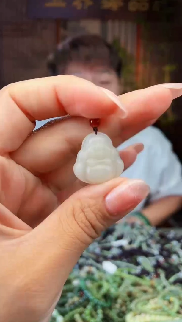 和田玉未镶嵌颈饰拍一发一