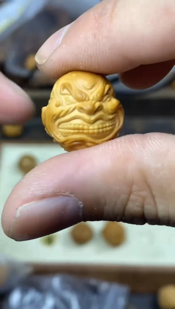 猴头核桃吊坠小辫子 大金牙