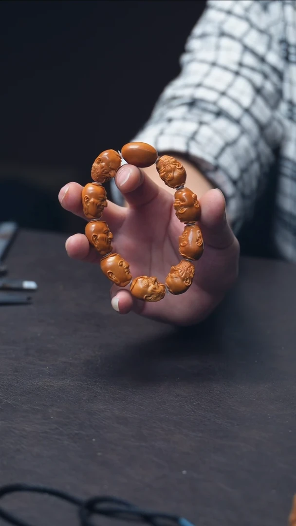 吊坠橄榄核【一念罗汉】