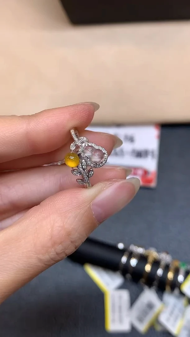 18K金镶嵌戒指翡翠【无鉴赏期】葫芦【无服务费