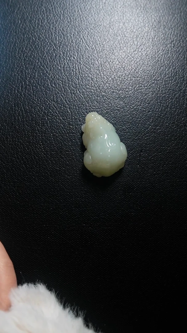 颈饰未镶嵌和田玉貔貅