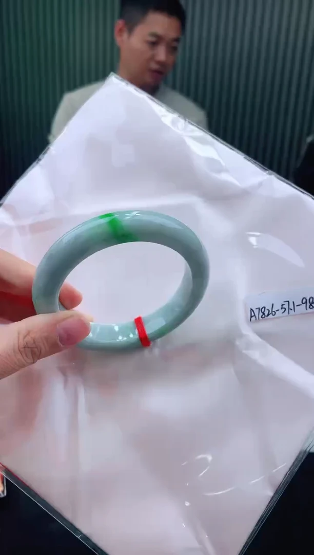 未镶嵌手镯翡翠111