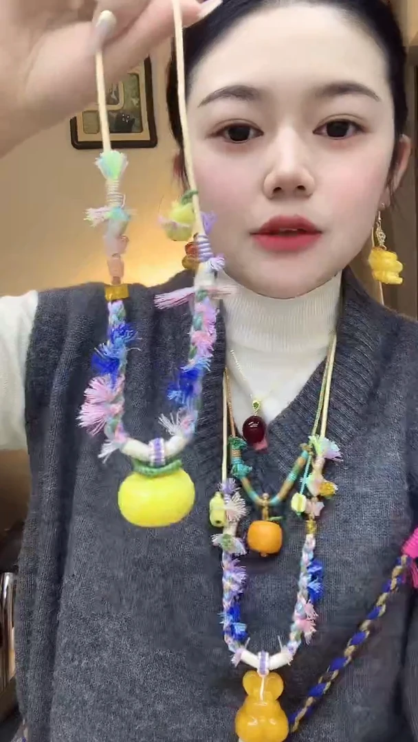 砖雕大喜喜时尚穿搭饰品