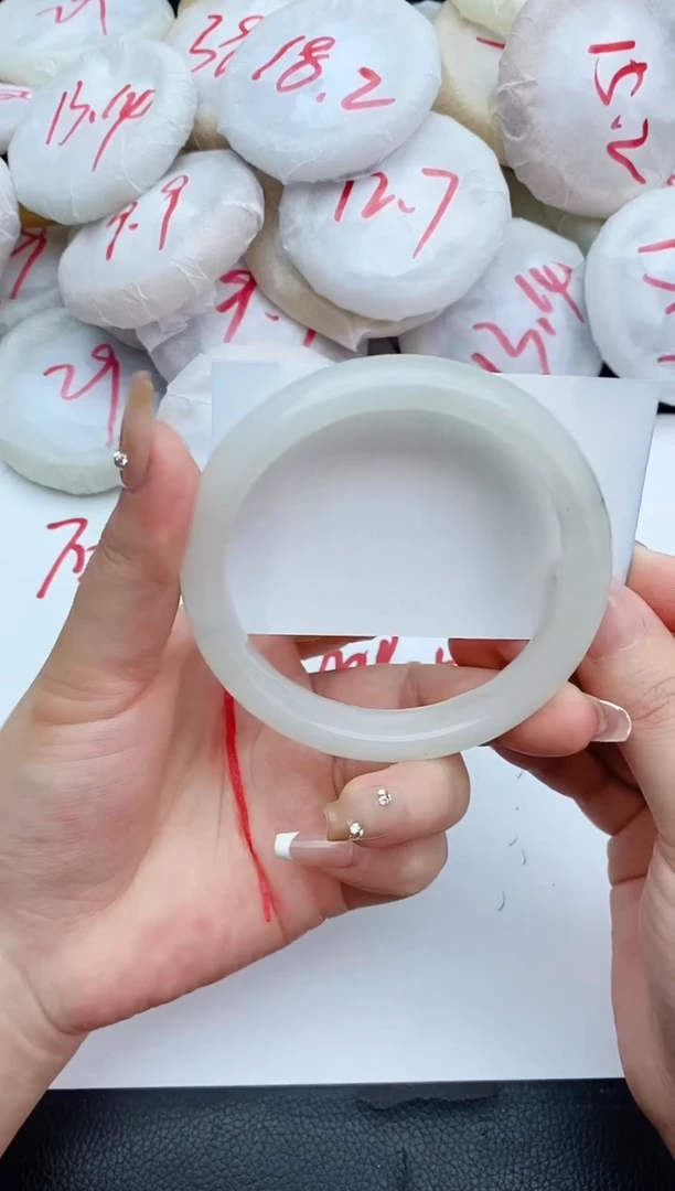 石英质玉手镯未镶嵌204+63/64/65