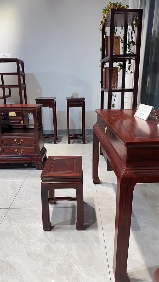 黑酸枝木类凳子用****刚状元凳1个