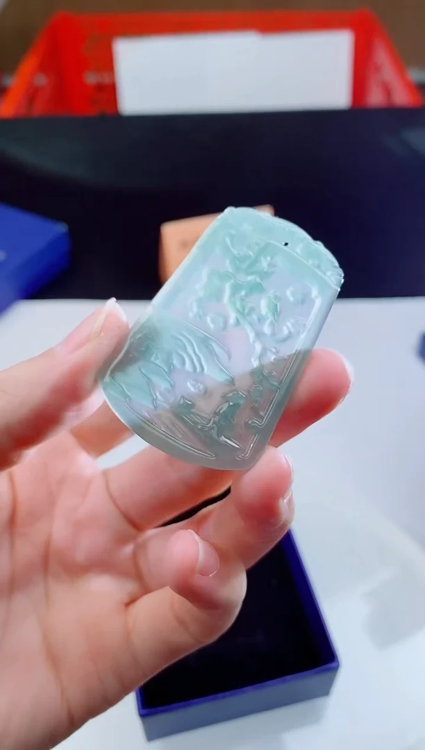颈饰未镶嵌翡翠     ·