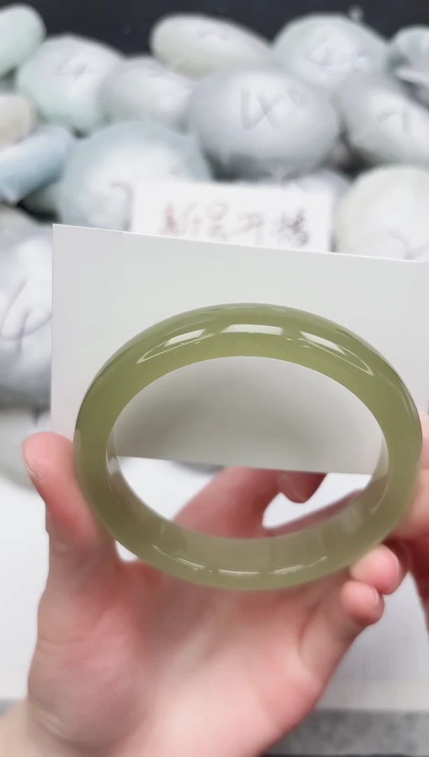 东凌女款手镯236-60.6