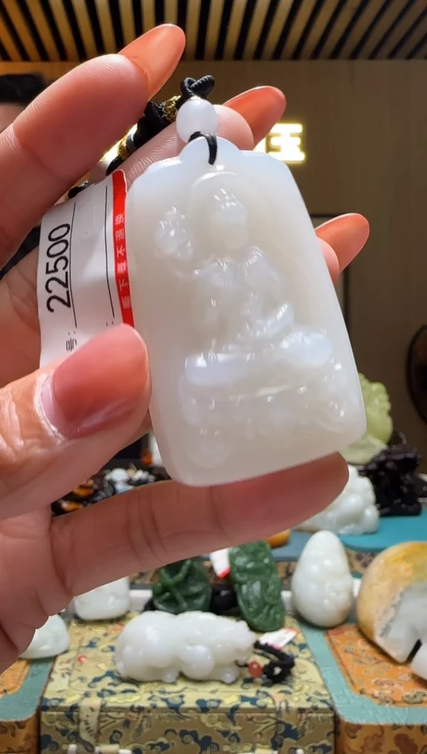 颈饰未镶嵌和田玉0