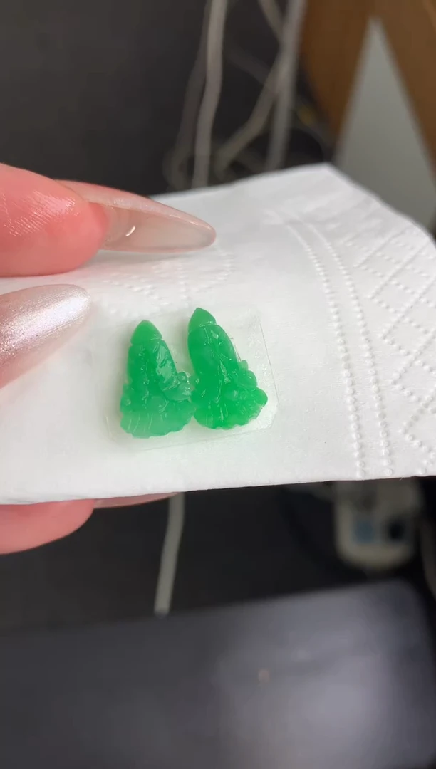 未镶嵌定制翡翠一对白菜