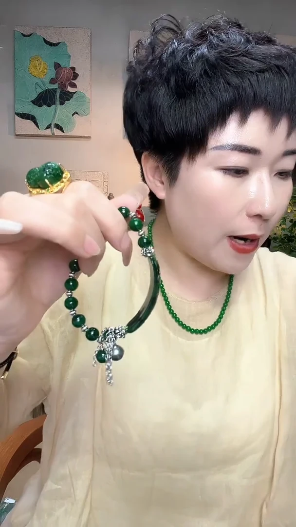 吊坠(赠链)合金翡翠869