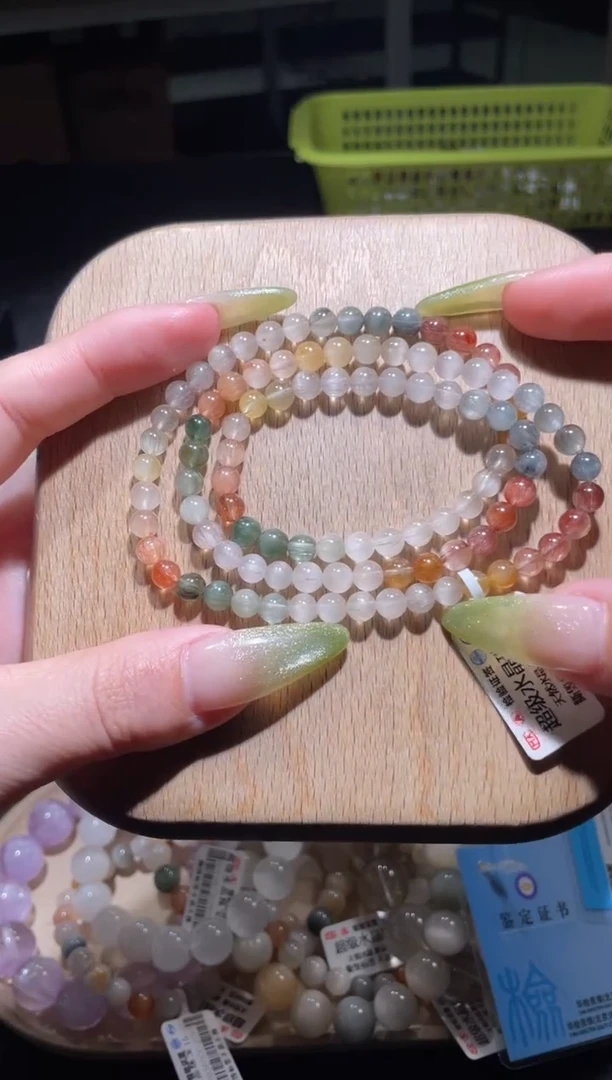 【闪购商品】水晶手链未镶嵌19号多性样发-R 5+