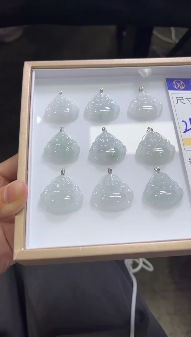 颈饰18K金镶嵌翡翠A129/多样性发一件/配绳子