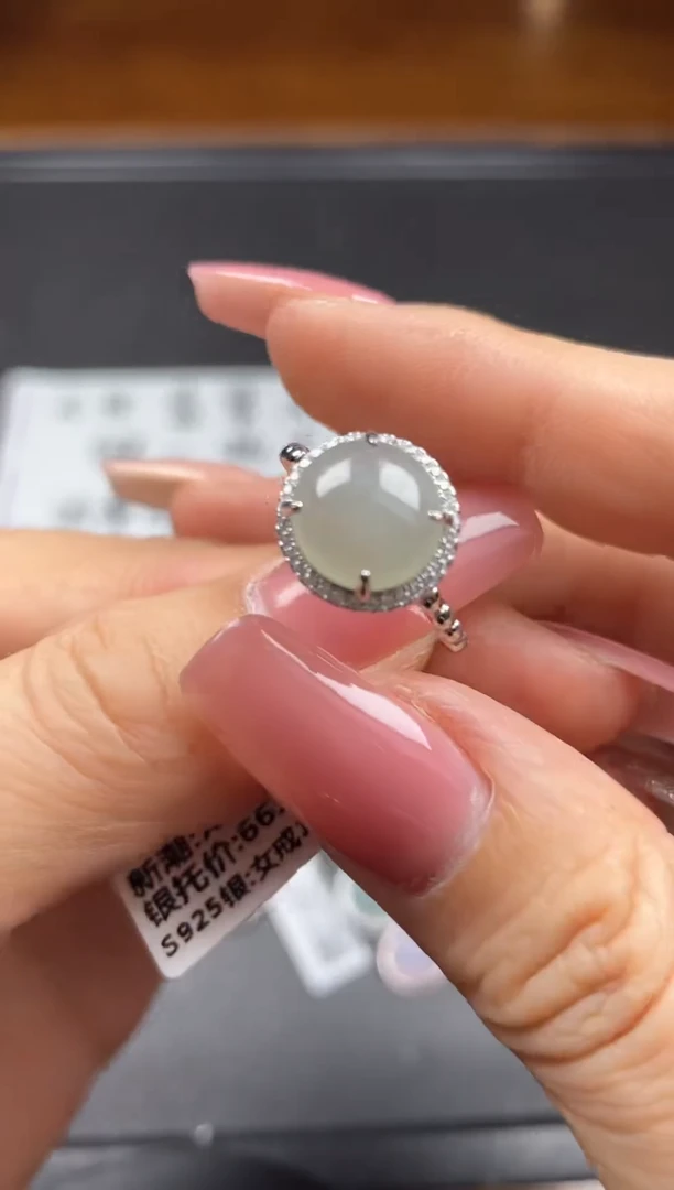 银S925镶嵌戒指翡翠天然翡翠A货
