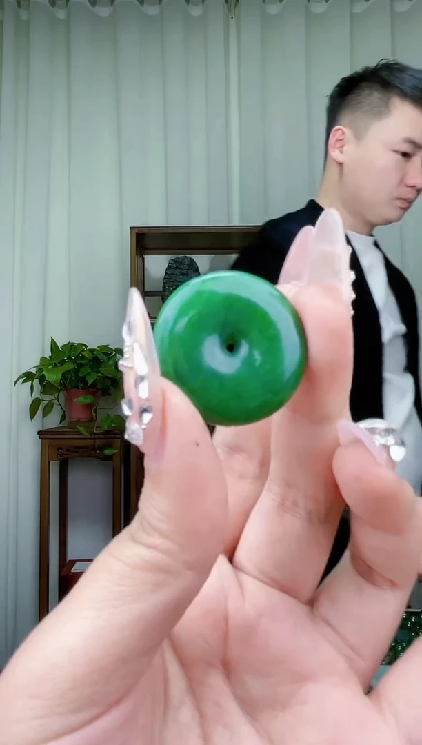 【闪购商品】和田玉挂件未镶嵌拍一发一，多样性发货！