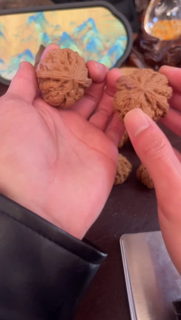 吊坠文玩核桃42粗筋