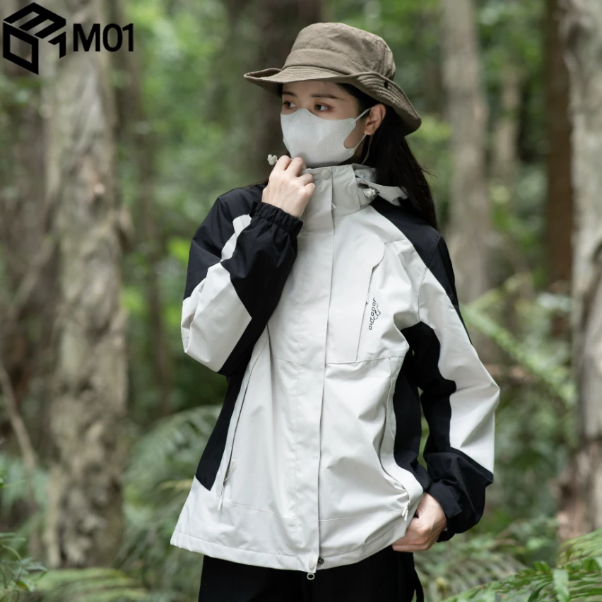 M01秋季冲锋衣女士三合一2025新款登山服防风防水加绒加厚外套