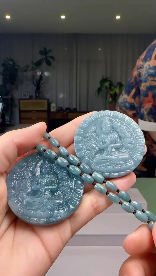 【闪购商品】翡翠未镶嵌吊坠(赠链)多样性发其一XM@@WS50313084