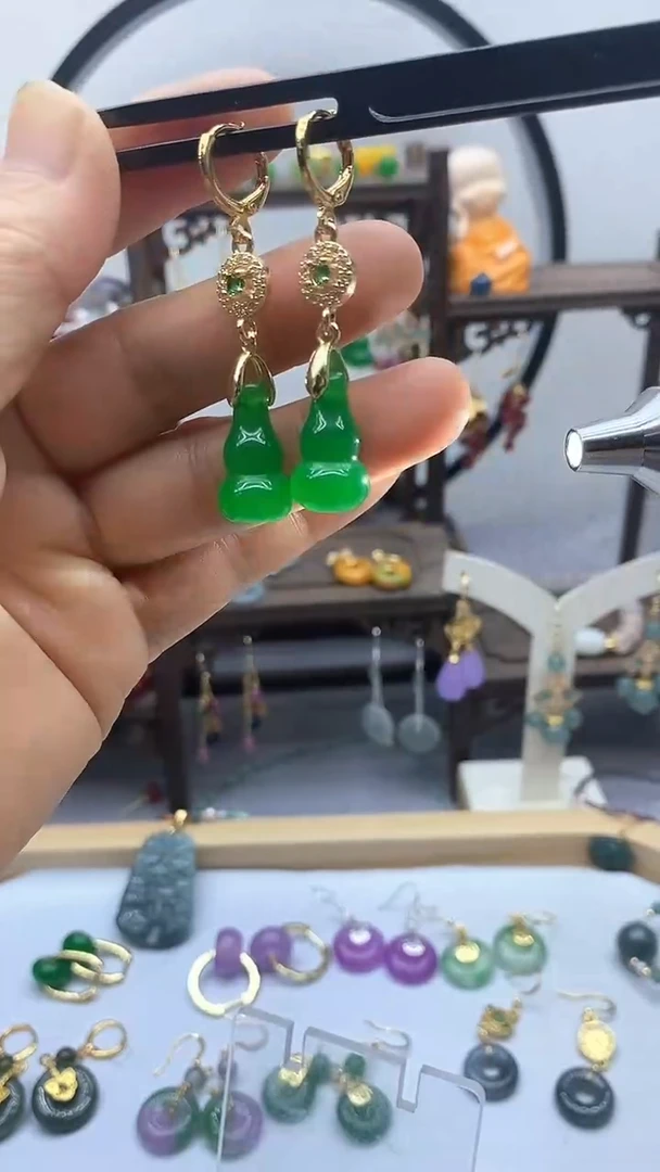 石英质玉（非洲翠）14K金镶嵌耳饰葫芦191