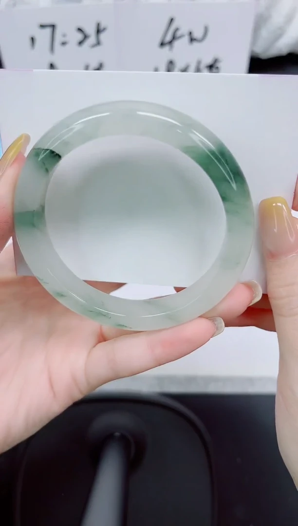 石英质玉手镯未镶嵌224