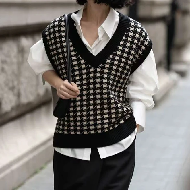 秋季复古千鸟格V领针织马甲背心4441（99903）
