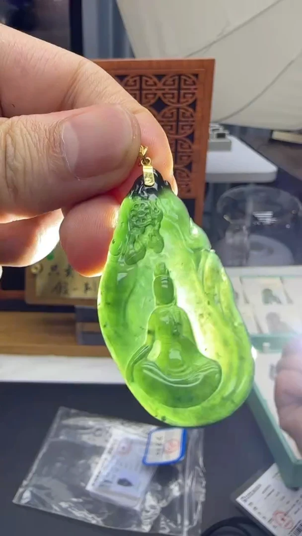 【闪购商品】翡翠挂件18K金镶嵌A货翡翠多样性孤品